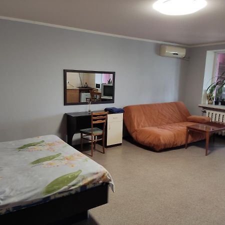 Проспект Миру 35 Apartment Krivoy Rog Ngoại thất bức ảnh